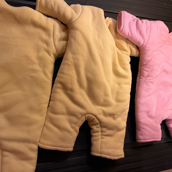 3 Merlin sleepsuits aka MOM LIFESAVERS!Small and 2 larges(just incase ones dirty - Picture 4 of 6